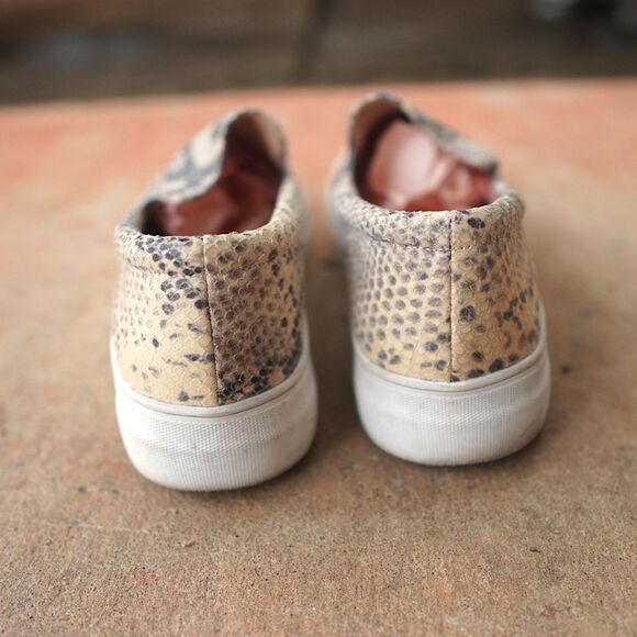 Vince Camuto Snake Print Slip On Sneakers Platform Skater Shoes Size 10 - Picture 12 of 12